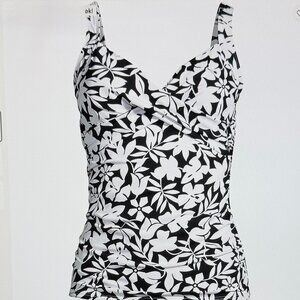 Lands’ End Chlorine Resistant VNeck Wireless Tankini Top Black Havana Floral NEW